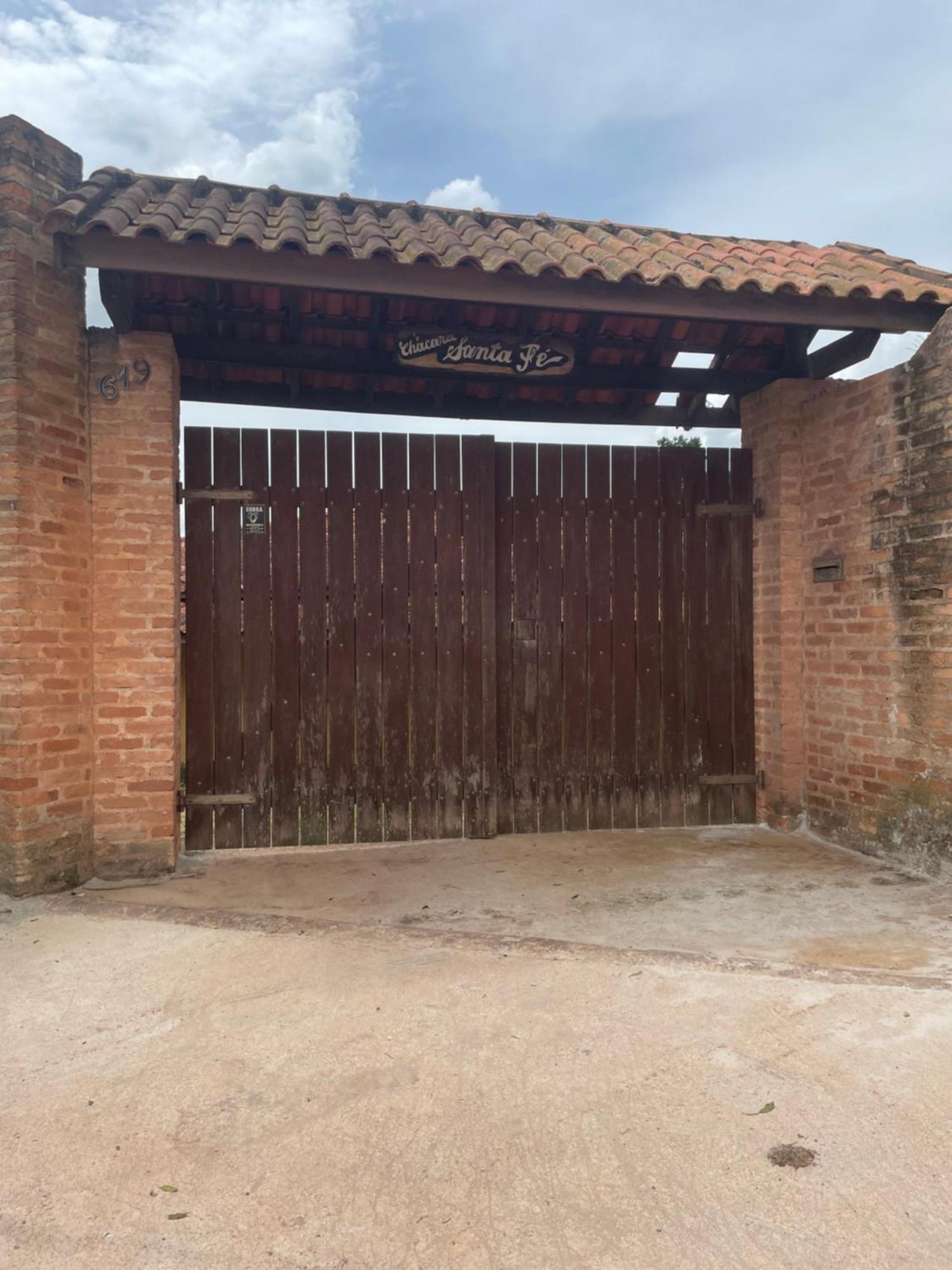 Chacara Santa Fe Guest House อีบิวนา ภายนอก รูปภาพ
